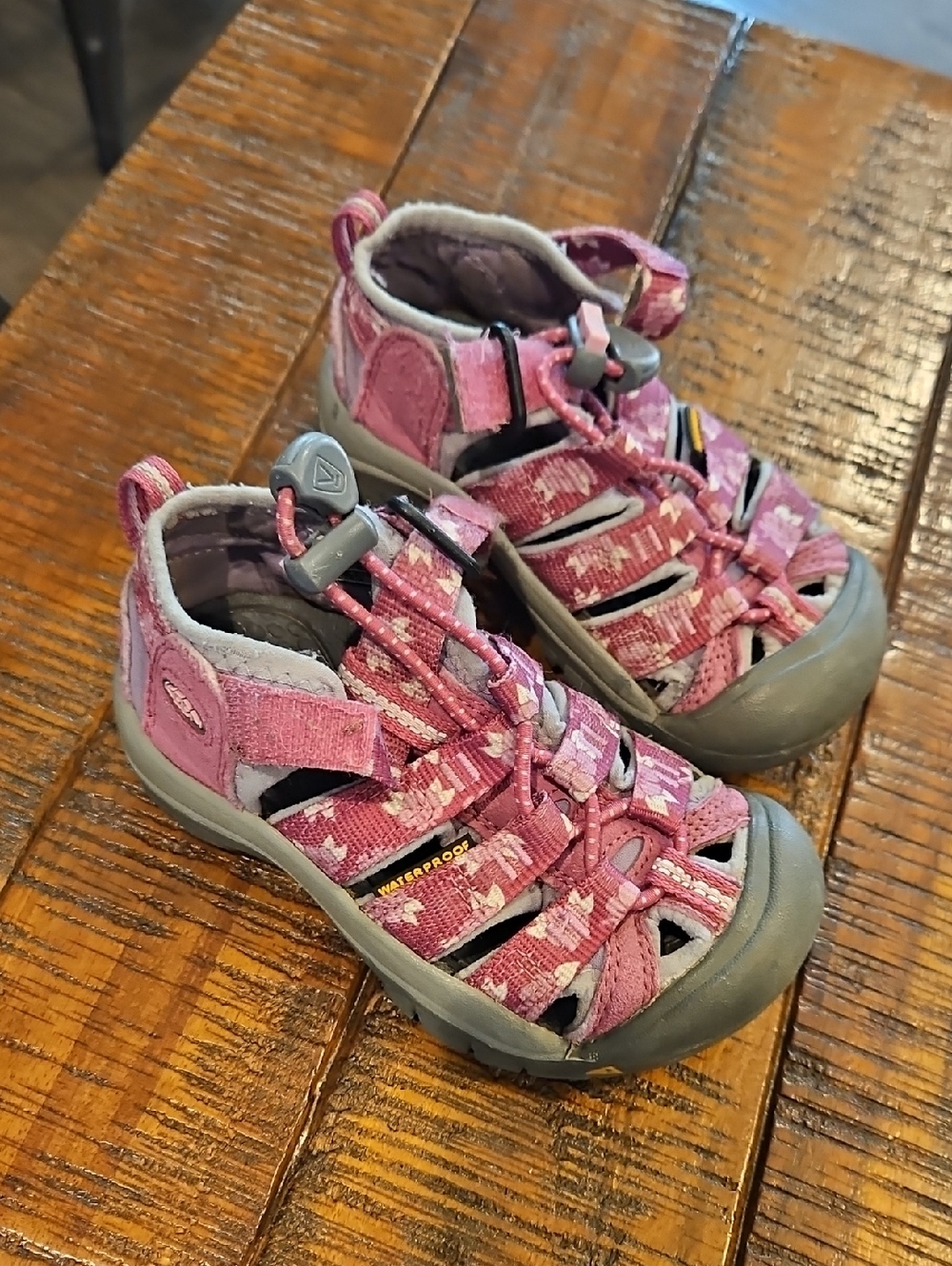 Kids Keen Pink Closed-Toe Sandals - Outdoor Water-Ready